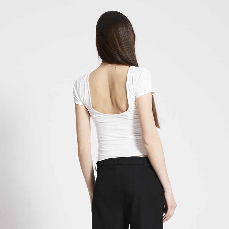 Top "Adina"